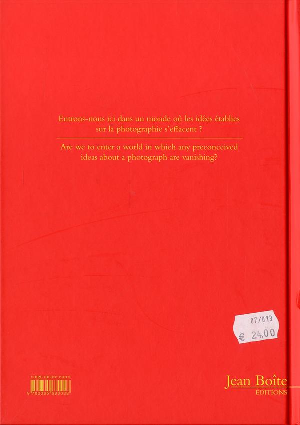 Quatrième de couverture de « KIM JONG IL LOOKING AT THINGS »