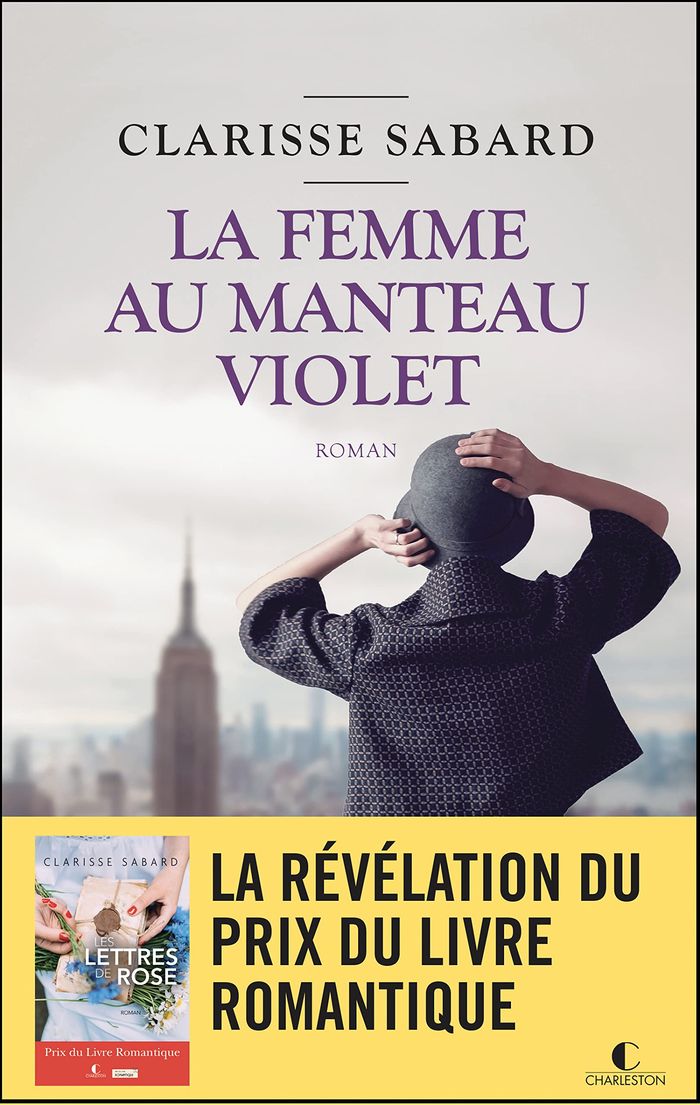 Couverture du livre « La femme au manteau violet : roman » de Clarisse Sabard, librairie Les Contes Infusés à Corte