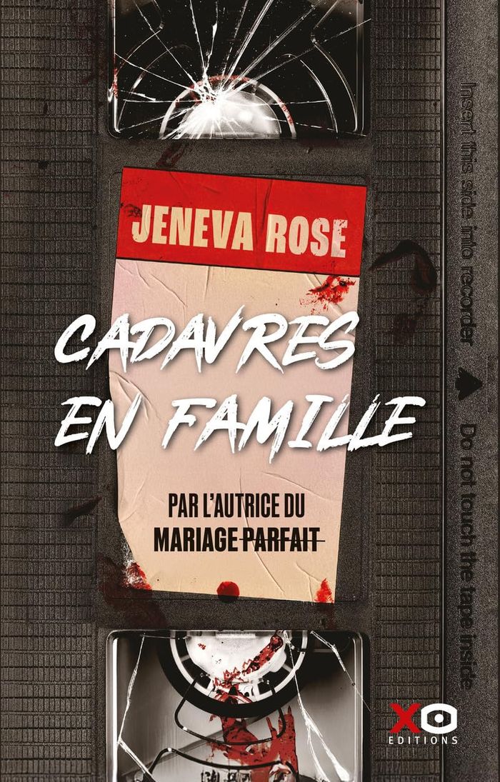 Couverture du livre « Cadavres en famille : roman », librairie Les Contes Infusés à Corte