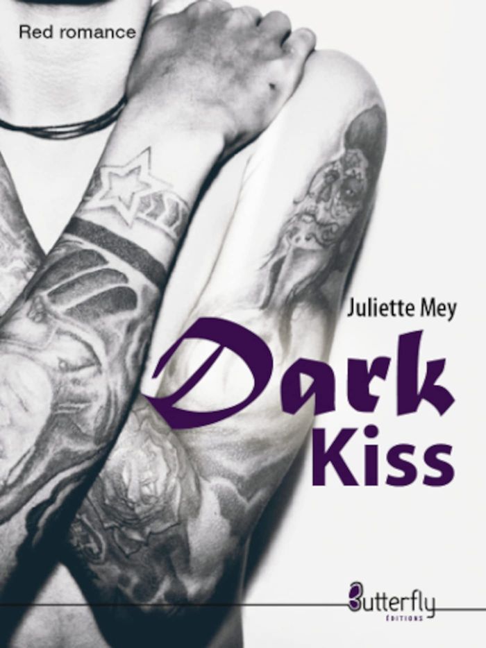 Couverture du livre « DARK KISS » de Juliette Mey, librairie Les Contes Infusés à Corte