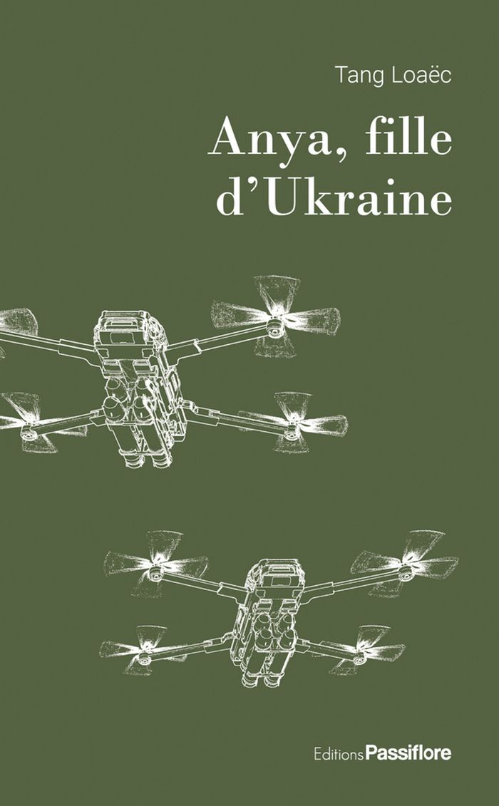 Couverture du livre « Anya, fille d'Ukraine : roman » de Tang Loaëc, librairie Les Contes Infusés à Corte