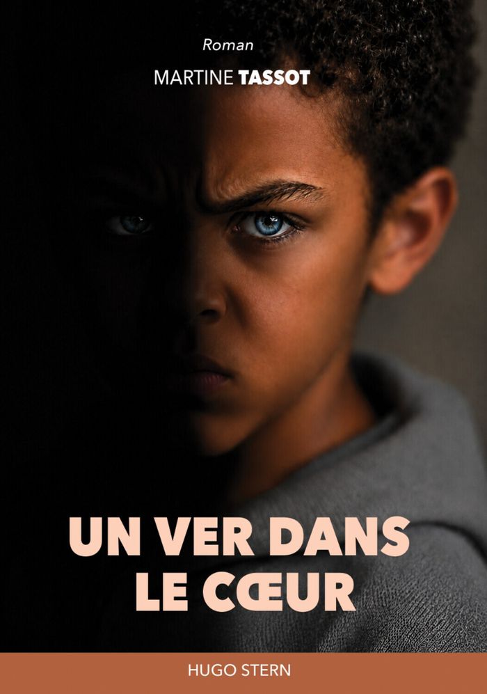 Couverture du livre « UN VER DANS LE COEUR » de Martine Tassot, librairie Les Contes Infusés à Corte
