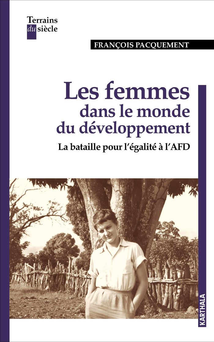 Couverture du livre « LES FEMMES DANS LE MONDE DU DEVELOPPEMENT » de Xxx, librairie Les Contes Infusés à Corte