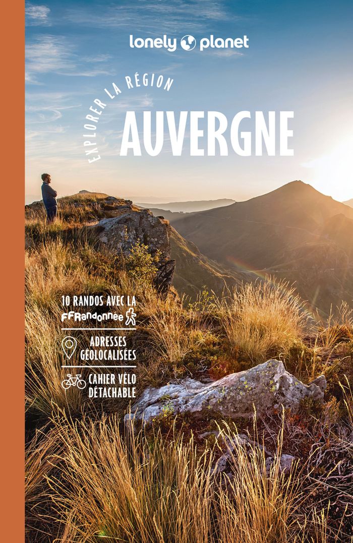 Couverture du livre « Auvergne » de Olivier Cirendini, librairie Les Contes Infusés à Corte