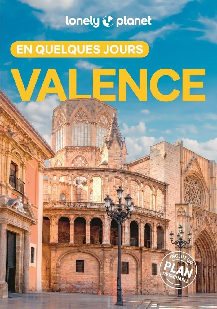 Couverture du livre « Valence » de Lucy Lovell, librairie Les Contes Infusés à Corte
