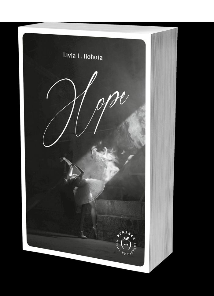 Couverture du livre « Hope » de Livia L. Hohota, librairie Les Contes Infusés à Corte