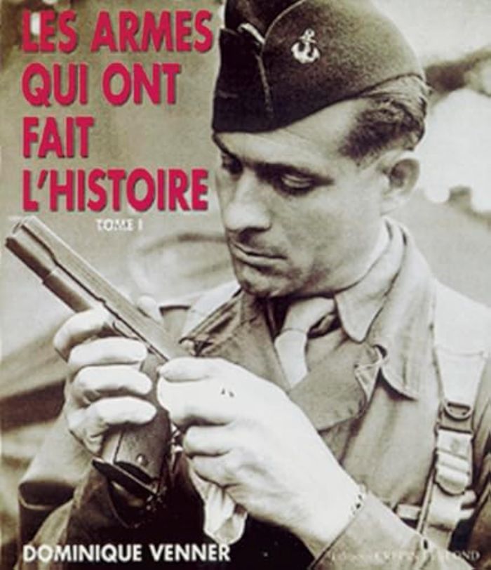Couverture du livre « LES ARMES QUI ONT FAIT L'HISTOIRE » de Dominique Venner, librairie Les Contes Infusés à Corte