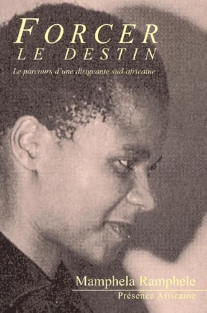 Couverture du livre « FORCER LE DESTIN », librairie Les Contes Infusés à Corte