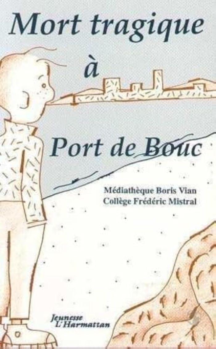 Couverture du livre « MORT TRAGIQUE A PORT DE BOUC - L'ETRANGE MARCHAND DE PORT DE BOUC », librairie Les Contes Infusés à Corte