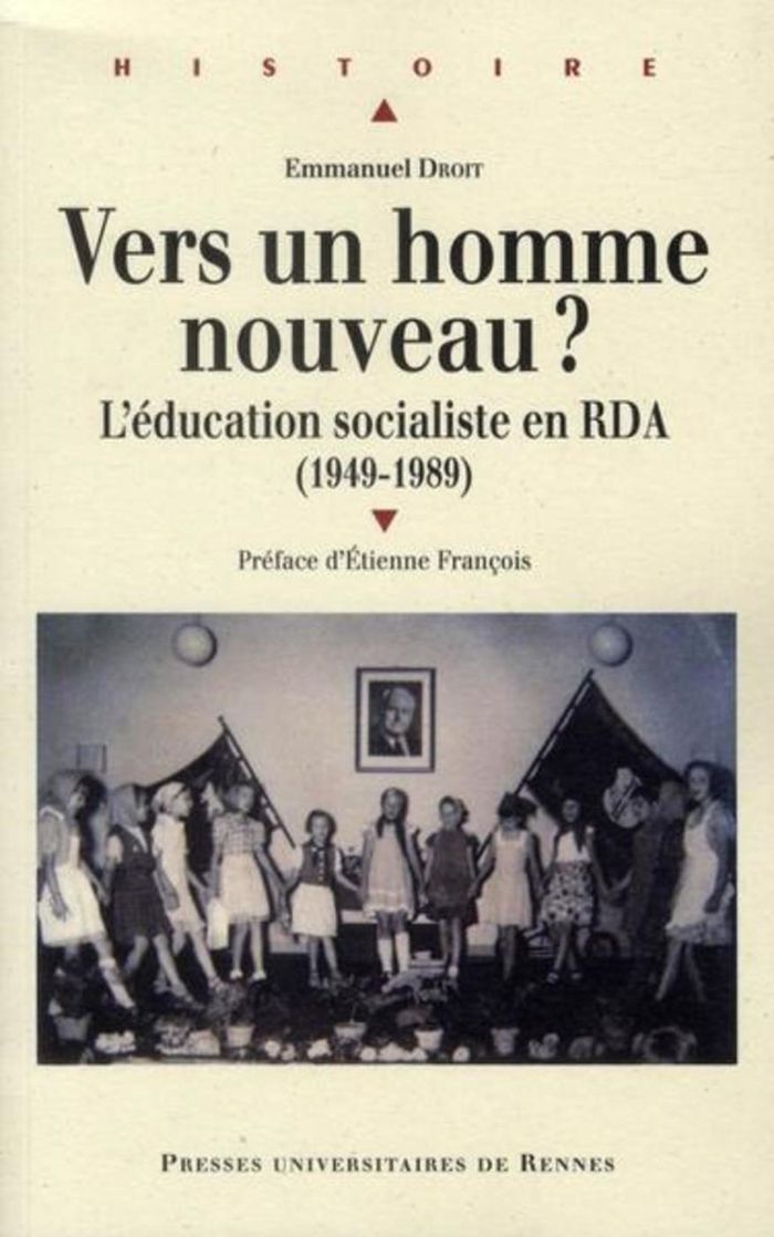 Couverture du livre « VERS UN HOMME NOUVEAU » de Pur, librairie Les Contes Infusés à Corte