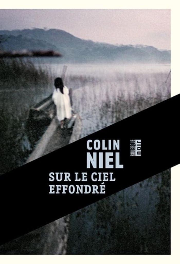 Couverture du livre « Sur le ciel effondré : roman », librairie Les Contes Infusés à Corte