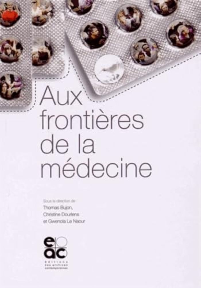 Couverture du livre « AUX FRONTIERES DE LA MEDECINE », librairie Les Contes Infusés à Corte