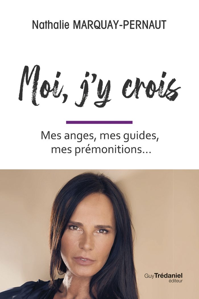 Couverture du livre « MOI, J'Y CROIS - MES ANGES, MES GUIDES, MES PREMONITIONS... », librairie Les Contes Infusés à Corte