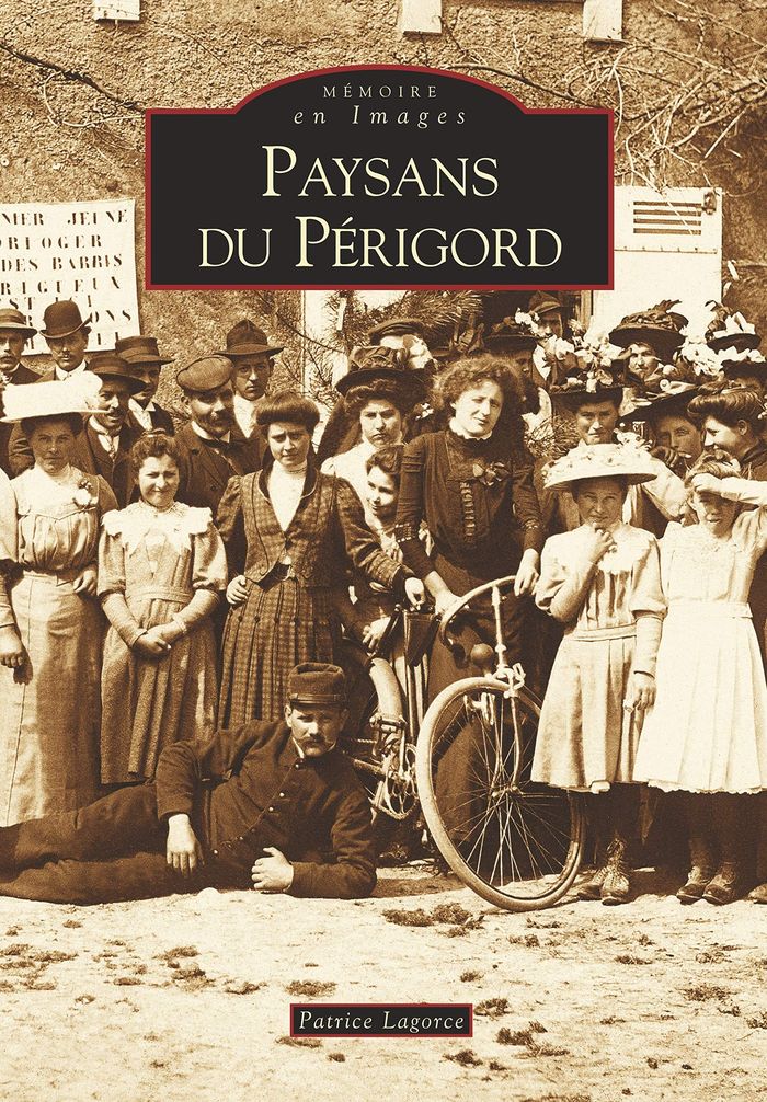 Couverture du livre « PAYSANS DU PERIGORD » de Xxx, librairie Les Contes Infusés à Corte