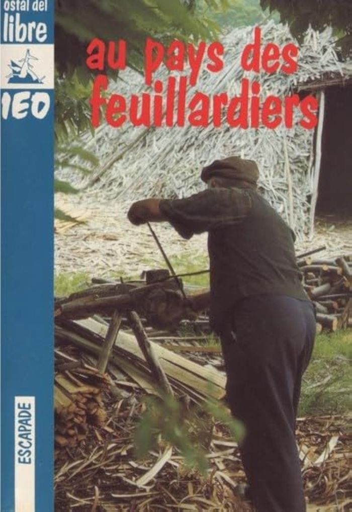 Couverture du livre « AU PAYS DES FEUILLARDIERS » de Capredon H., librairie Les Contes Infusés à Corte