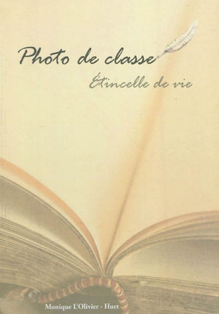 Couverture du livre « PHOTO DE CLASSE », librairie Les Contes Infusés à Corte