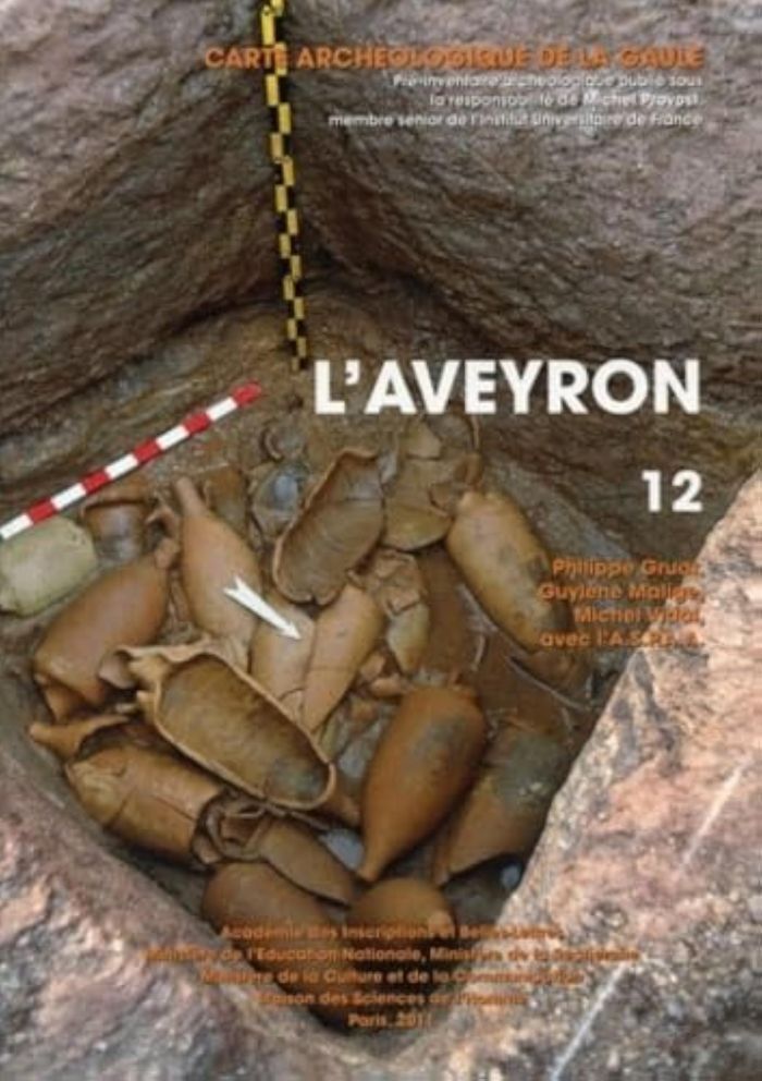 Couverture du livre « CARTE ARCHEOLOGIQUE DE LA GAULE 12 - L'AVEYRON » de Gruat/malige/vidal, librairie Les Contes Infusés à Corte