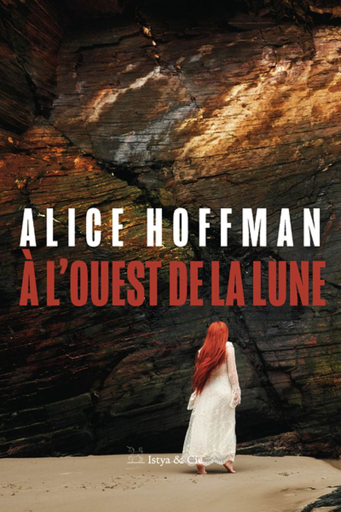 Couverture du livre « À l'ouest de la Lune » de Alice Hoffman, librairie Les Contes Infusés à Corte