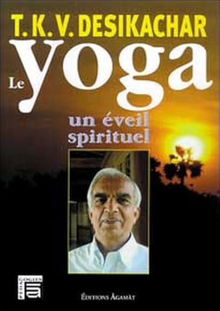 Couverture du livre « YOGA. UN EVEIL SPIRITUEL » de T.K.V. Desikachar, librairie Les Contes Infusés à Corte