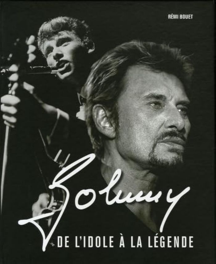 Couverture du livre « JOHNNY, DE L'IDOLE A LA LEGENDE (EDITION 1) », librairie Les Contes Infusés à Corte