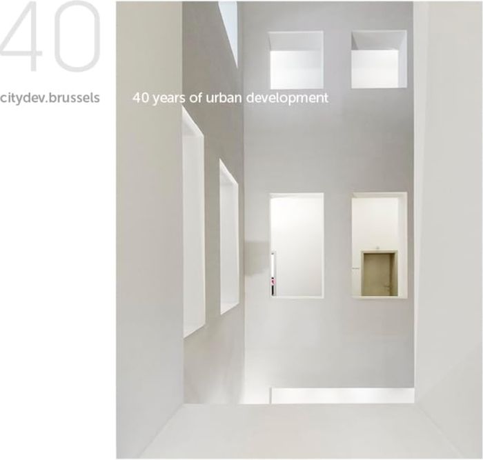 Couverture du livre « CITYDEV.BRUSSELS - 40 YEARS OF URBAN DEVELOPMENT » de Collectif, librairie Les Contes Infusés à Corte