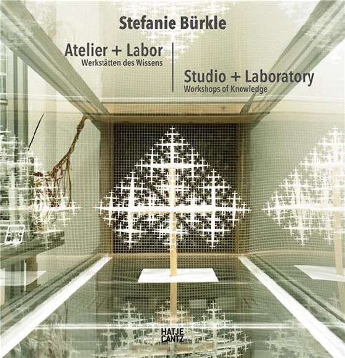 Couverture du livre « STEFANIE BURKLE STUDIO + LABORATORY /ANGLAIS/ALLEMAND » de Lisa Ballmann, librairie Les Contes Infusés à Corte