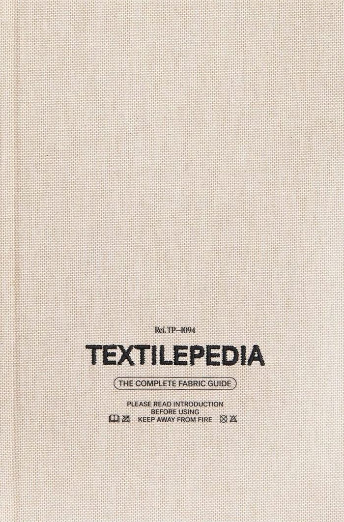 Couverture du livre « TEXTILEPEDIA - THE COMPLETE FABRIC GUIDE », librairie Les Contes Infusés à Corte