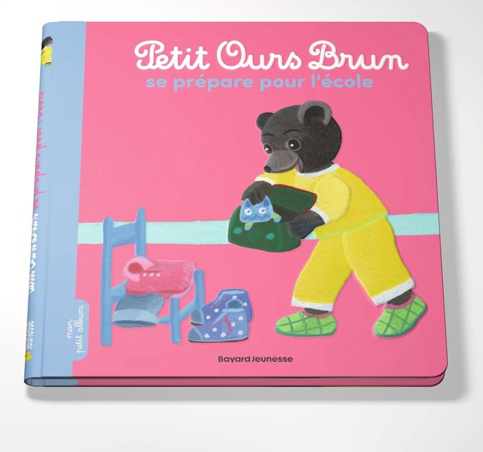 Couverture du livre « Petit Ours brun se prépare pour l'école » de Marie Aubinais, librairie Les Contes Infusés à Corte